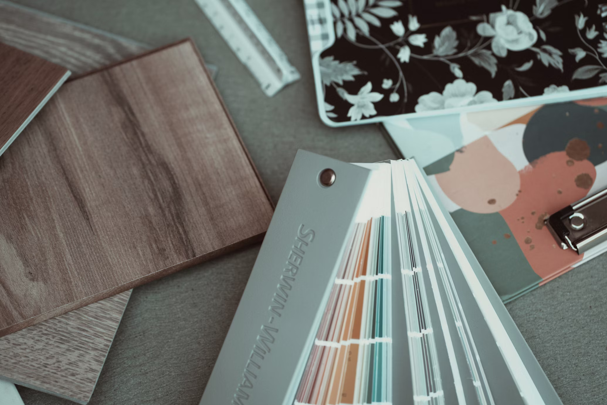 Quanto costa un interior designer in Italia: prezzi, parcelle e cosa include il servizio